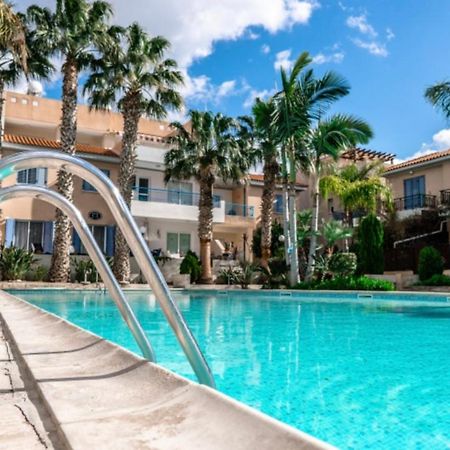 Holiday Cosy Home Paphos Exterior foto